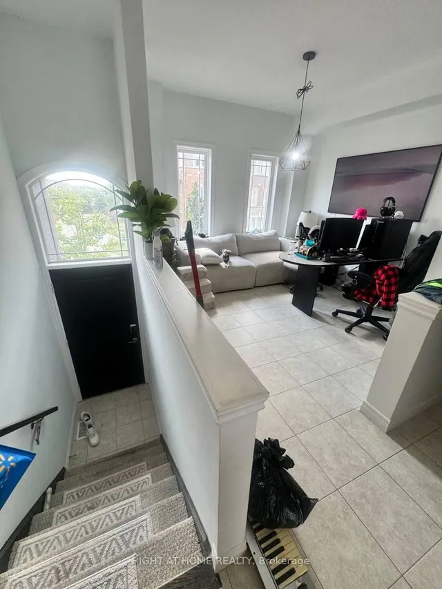 Additional image 5 of 38 Bloom Cres