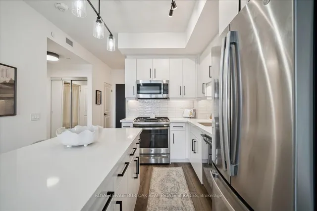 Additional image 12 of 2007 James St Unit 1405