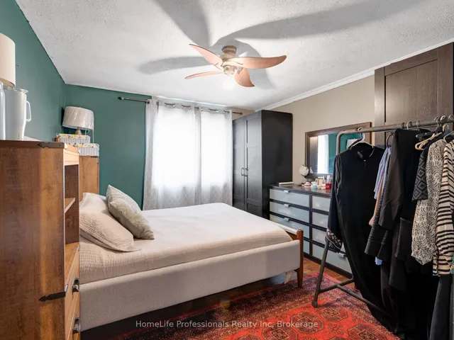 Additional image 26 of 40 Yeoville Crt