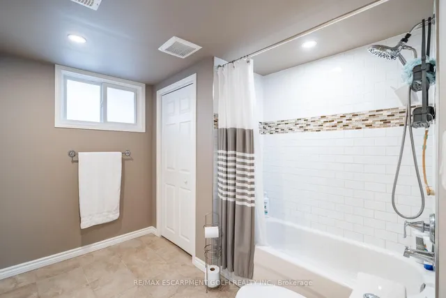 Additional image 21 of 38 Salem Ave