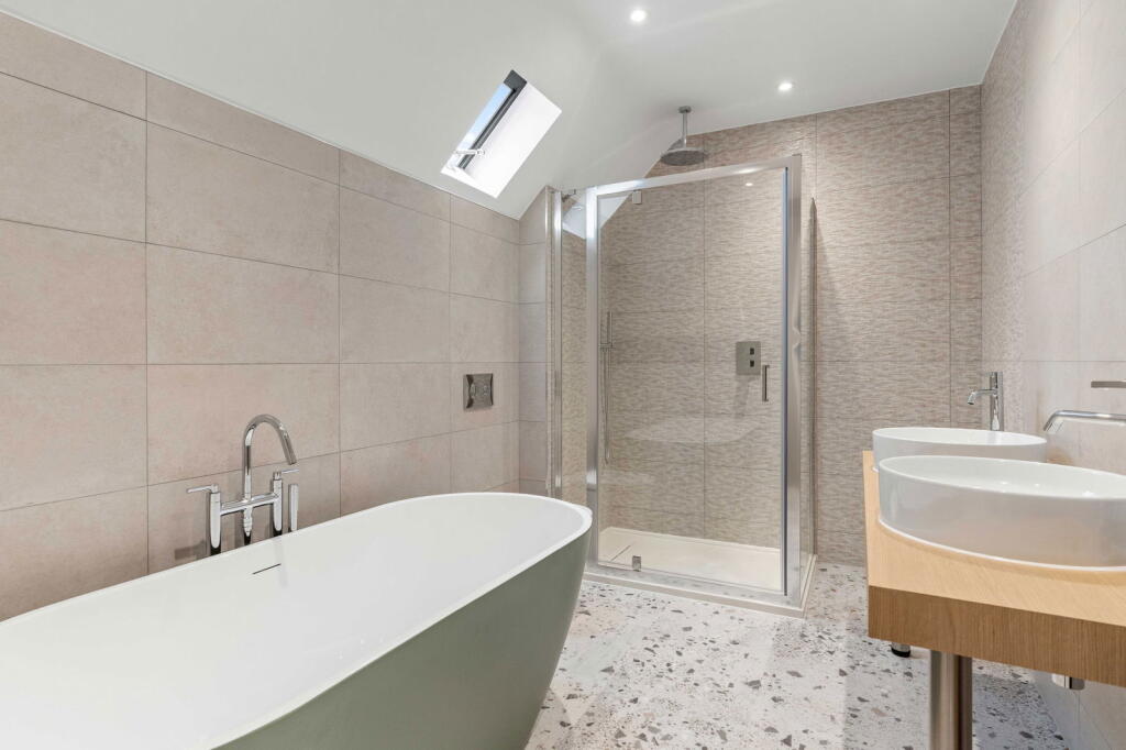 Additional image 34 of Stunning 4 bedroom country home with 4.52 acre paddock