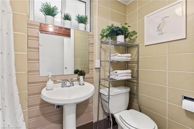 Additional image 26 of 3239 Sprucehill Ave