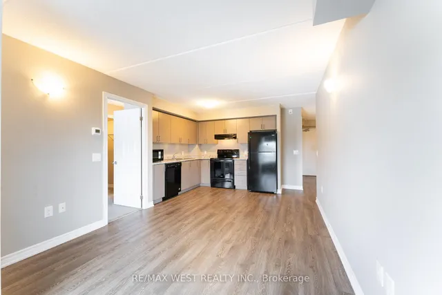 Additional image 18 of 716 Main St Unit 910