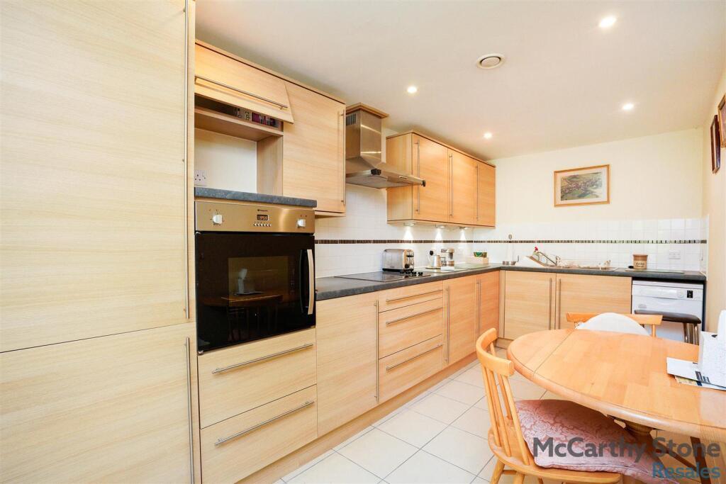 Additional image 25 of Peel Court, College Way, Welwyn Garden City, Hertfordshire, AL8 6DG