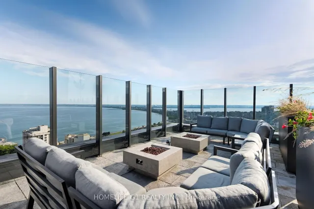 Additional image 26 of 2007 James St Unit 2002