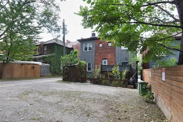 Additional image 42 of 217 Caroline St Unit 1