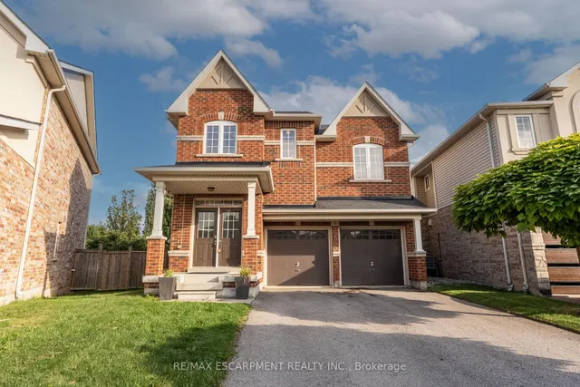 36 Connell Cres