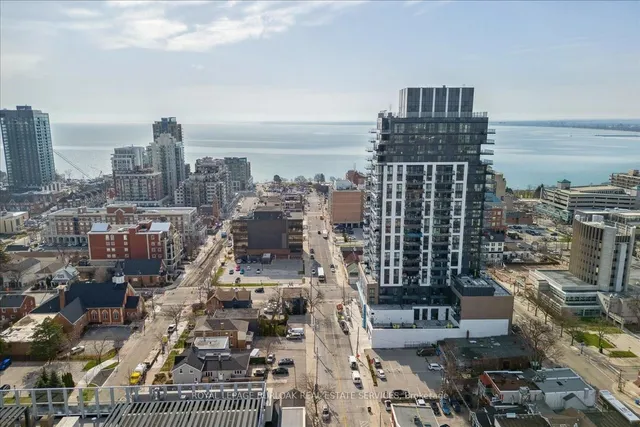 Additional image 36 of 2007 James St Unit 1405