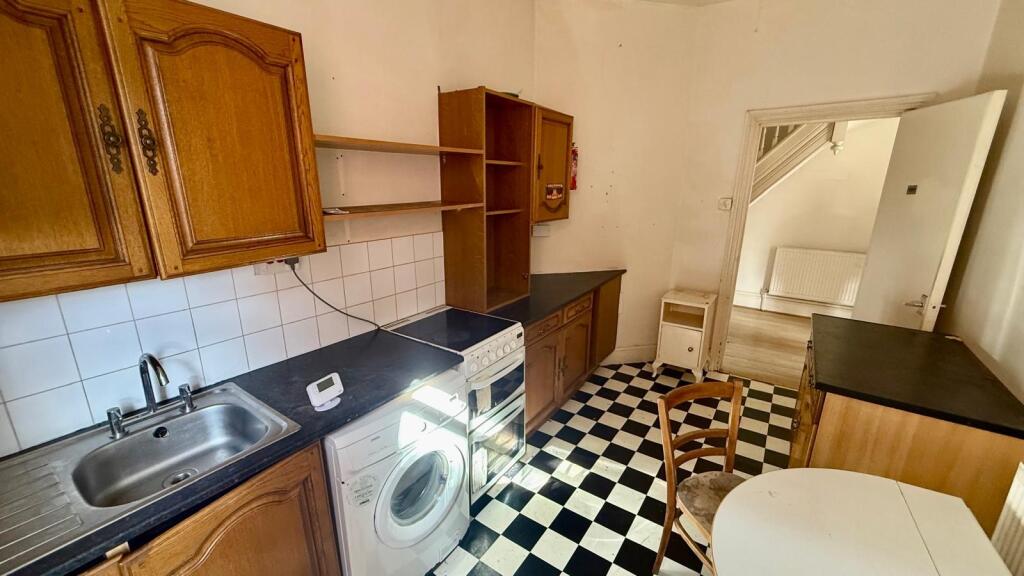 Additional image 6 of Grove Avenue, Moseley, B13