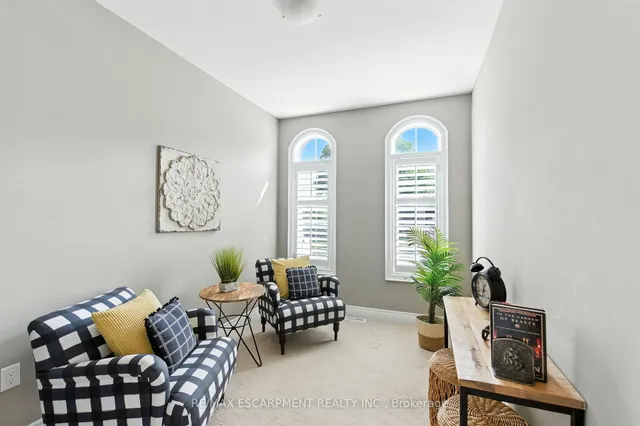 Additional image 6 of 4 Burgundy Grve