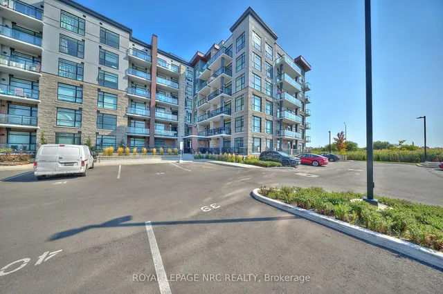 Additional image 3 of 600 North Service Rd Unit 221