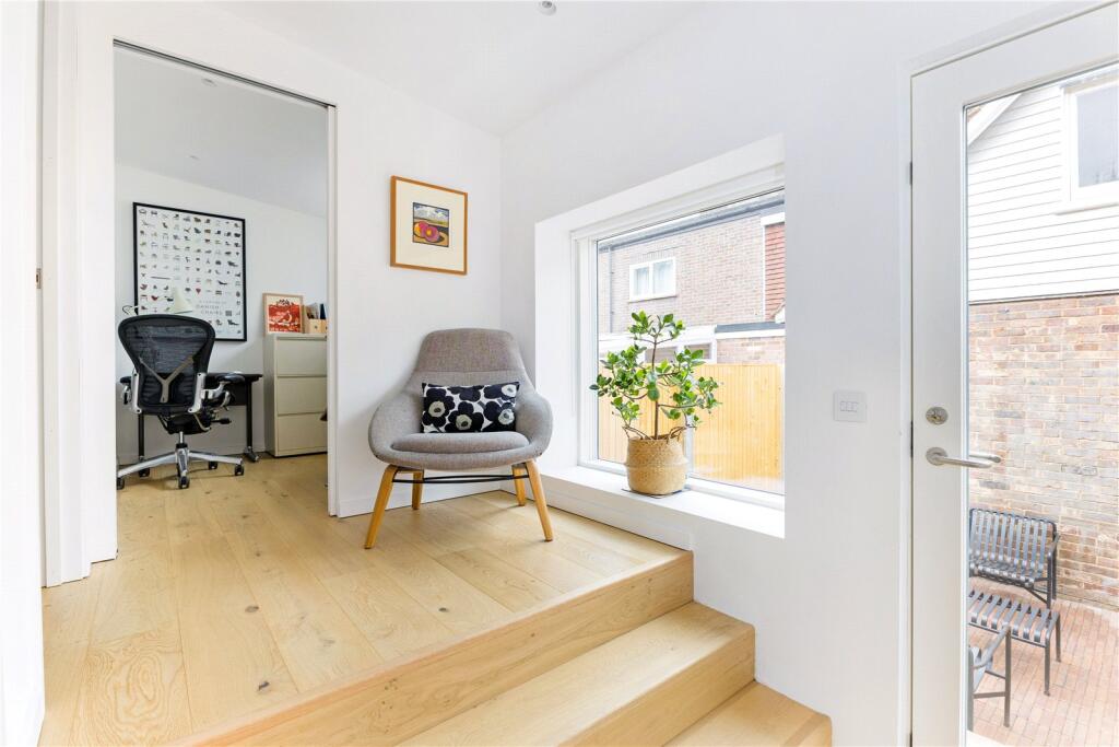 Additional image 6 of Avenue St. Nicholas, Harpenden, Hertfordshire, AL5