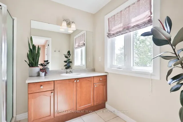 Additional image 27 of 2229 Walkers Line Unit 16