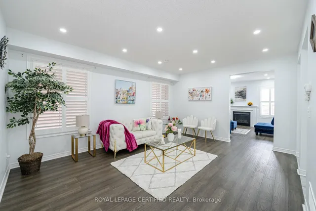 Additional image 8 of 335 Bessborough Dr