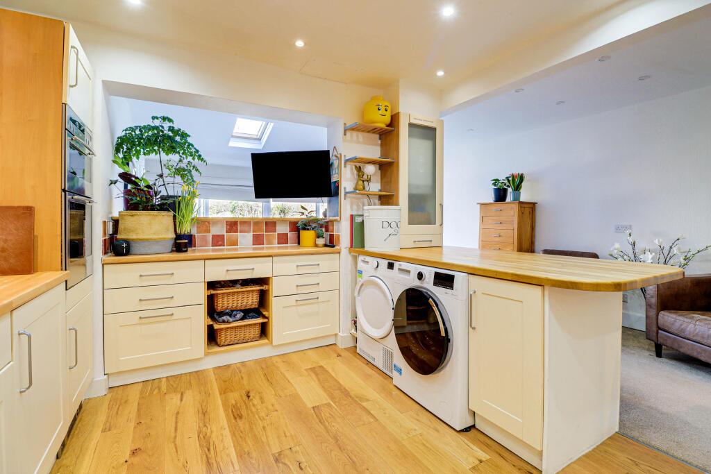 Additional image 8 of Oakwood Drive, St. Albans, AL4