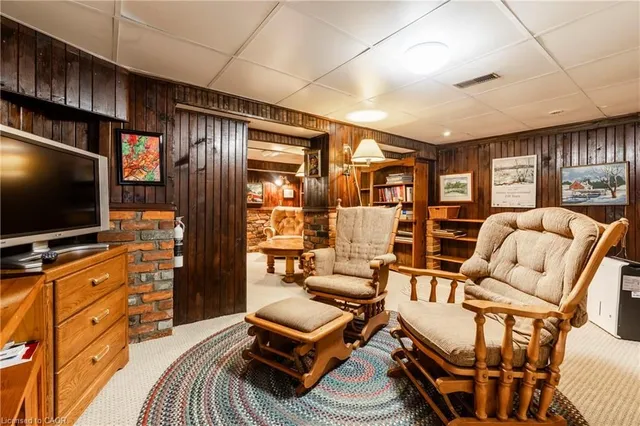 Additional image 38 of 17 Alma St