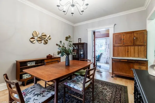 Additional image 12 of 174 Emerald St