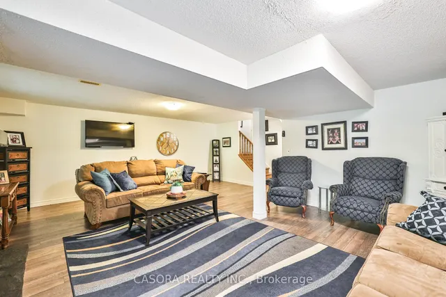 Additional image 23 of 4037 Medland Dr