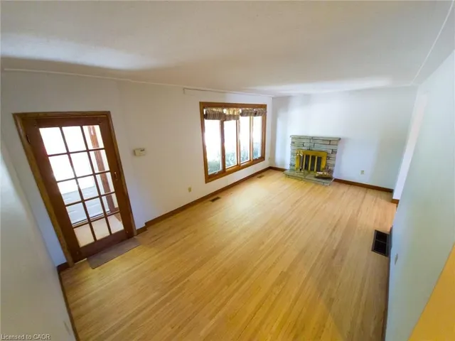 Additional image 10 of 164 Laurier Ave