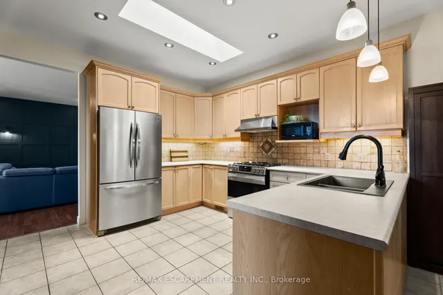 Additional image 12 of 301 Mud St