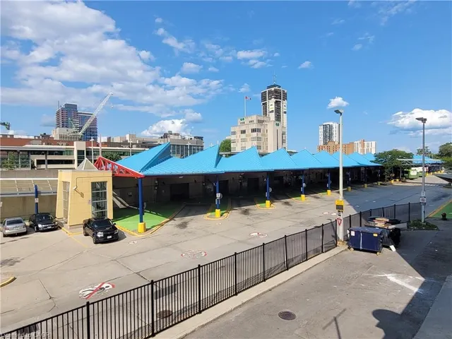 Additional image 23 of 135 James St Unit 214