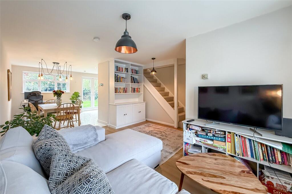 Additional image 2 of Villiers Crescent, St. Albans, Hertfordshire, AL4