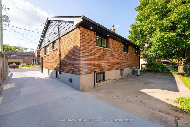 Additional image 44 of 441 West 5th St