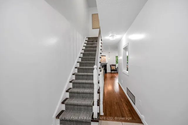 Additional image 5 of 26 Moss Blvd Unit 19