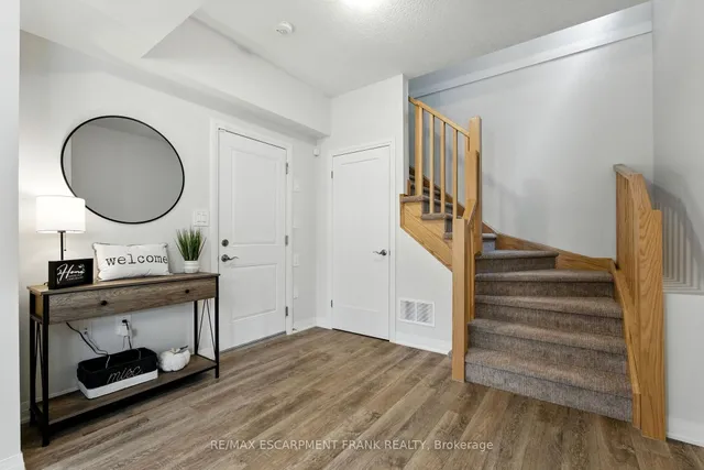 Additional image 7 of 9 Laguna Village Cres