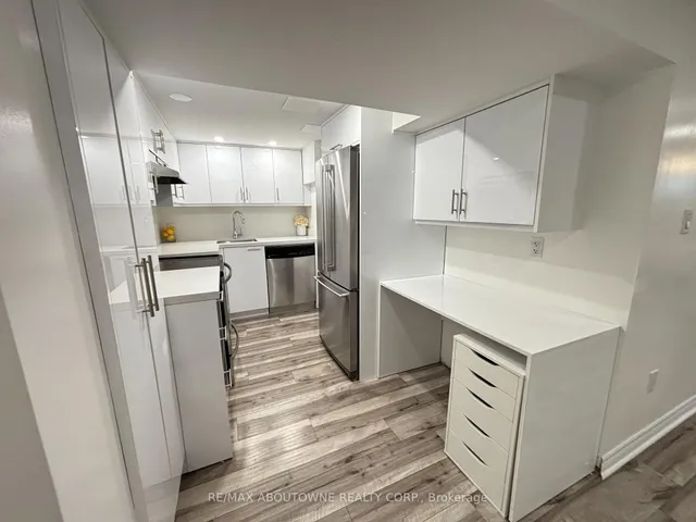 Additional image 31 of 2105 Maplewood Dr