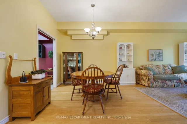 Additional image 4 of 77 Governors Rd Unit 102