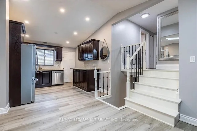 Additional image 12 of 5 Twinoaks Cres