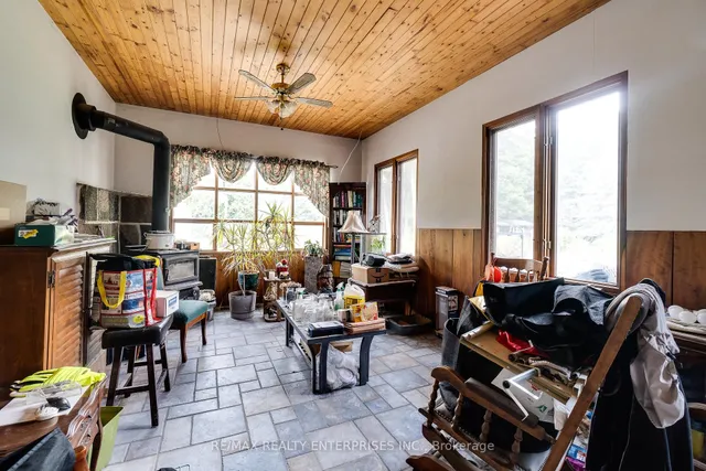 Additional image 33 of 12909 5th Line