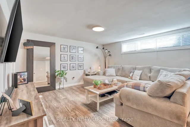 Additional image 25 of 716 Upper Ottawa St