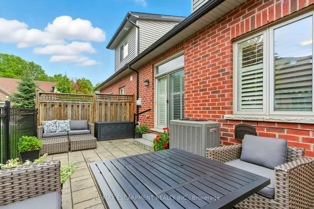 Additional image 39 of 4 Burgundy Grve