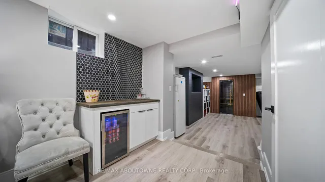 Additional image 42 of 11 John Murray St
