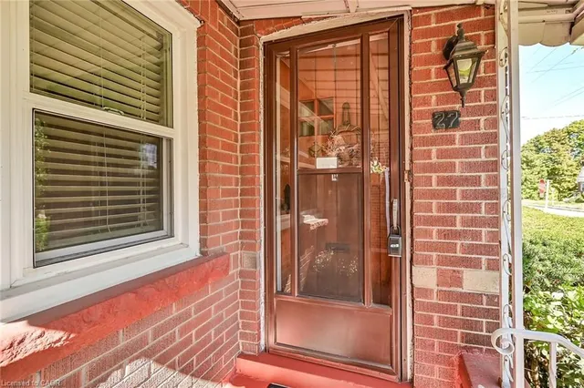 Additional image 43 of 27 Paradise Rd