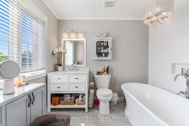 Additional image 25 of 4003 Medland Dr