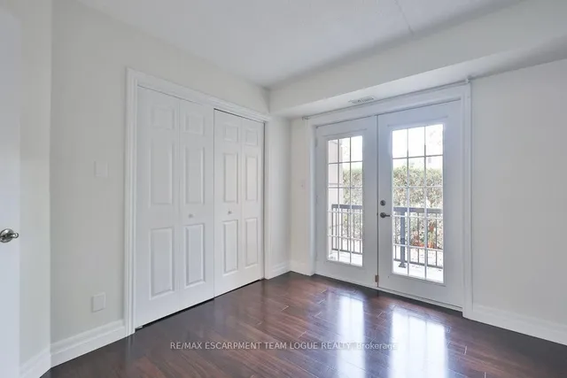 Additional image 28 of 2035 Appleby Line Unit 113