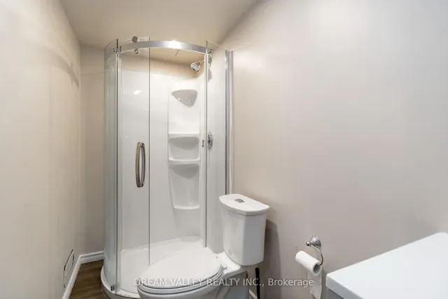 Additional image 27 of 1517 Evans Terr