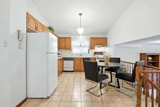 Additional image 6 of 24 Ellington Ave