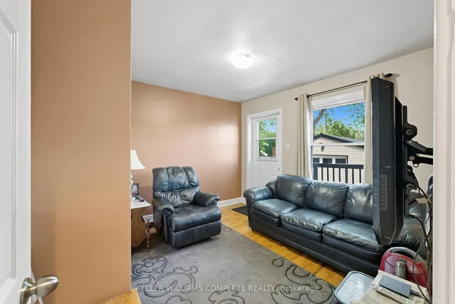 Additional image 11 of 446 East 42nd St