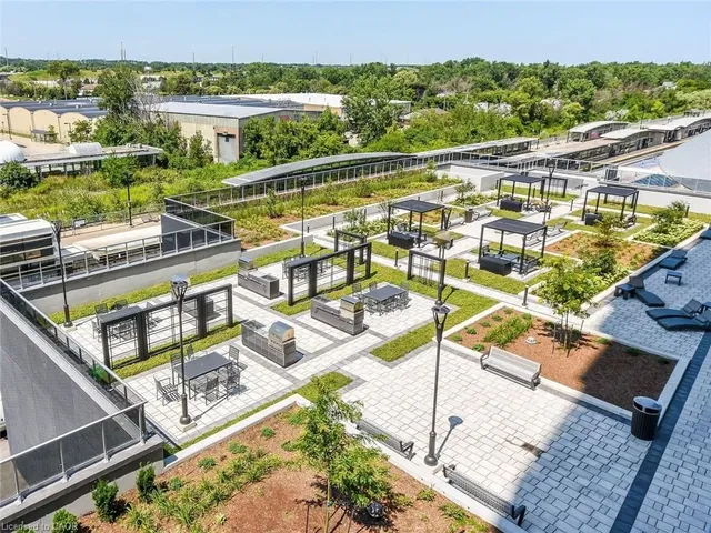 Additional image 27 of 2087 Fairview St Unit 2101