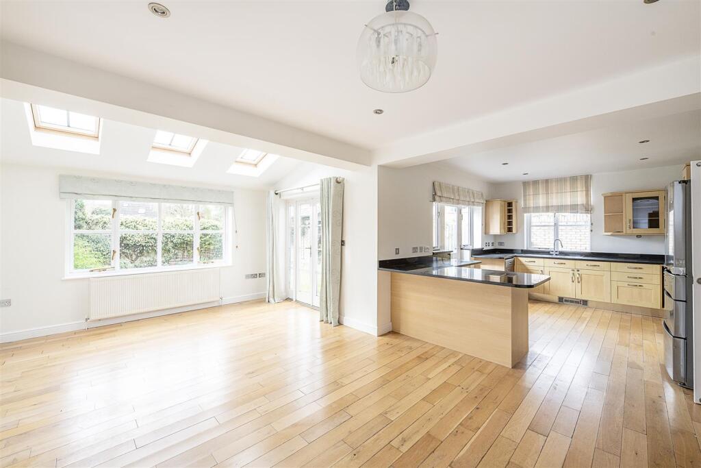 Additional image 5 of Cowper Road, Harpenden