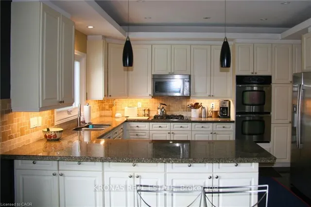 Additional image 21 of 85 Waterford Cres