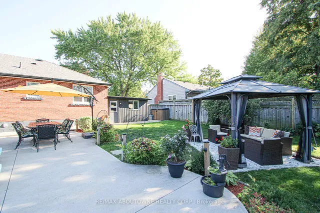 Additional image 38 of 2105 Maplewood Dr