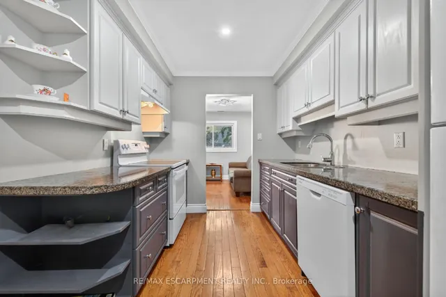 Additional image 8 of 341 Wilson Dr Unit 16