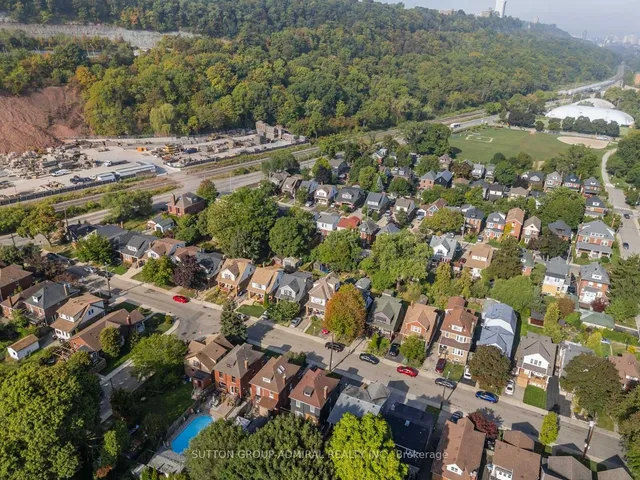 Additional image 43 of 187 Rosslyn Ave