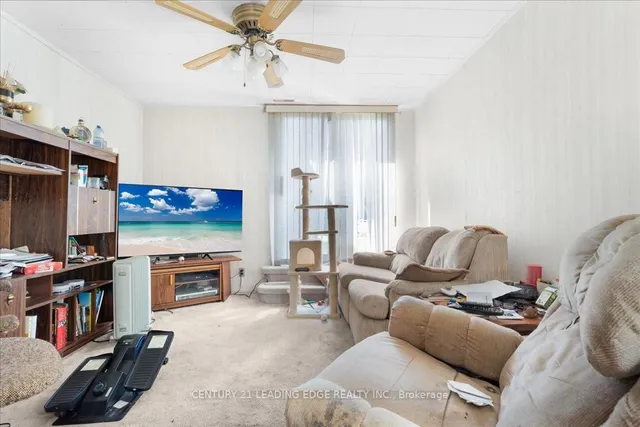 Additional image 32 of 808 Falcon Blvd