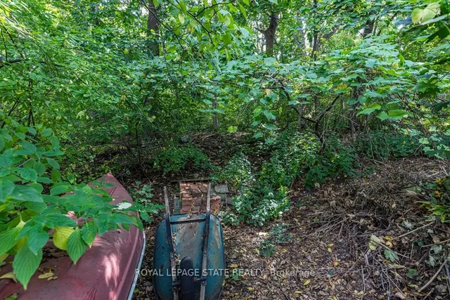 Additional image 42 of 210 Charlton Ave